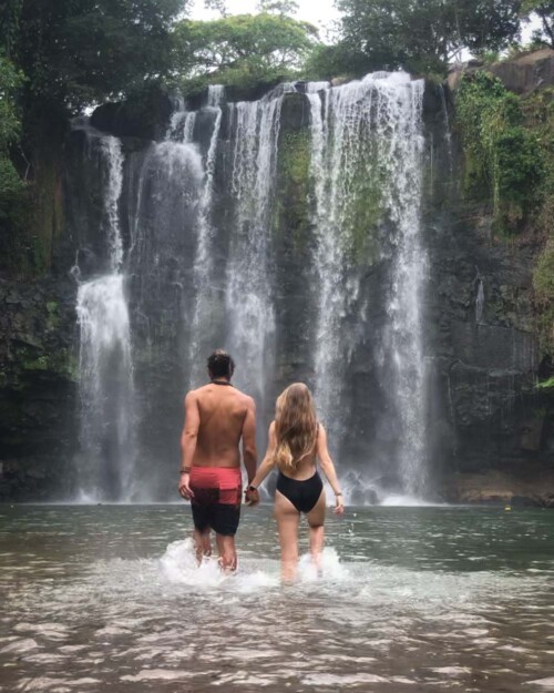 Piscoandbier chasing the best waterfalls in Costa Rica at Catarata Llanos de Cortez